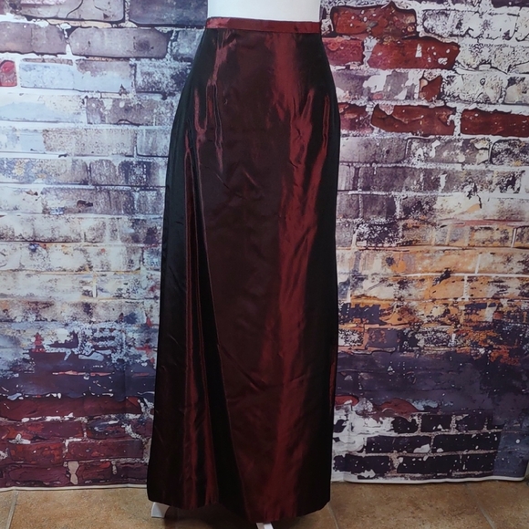 Ann Taylor Dresses & Skirts - Ann Taylor Irridescent Taffeta Skirt
